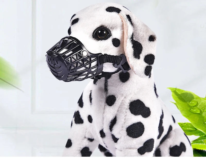 Adjustable Breathable Muzzle for Safe Pet Control