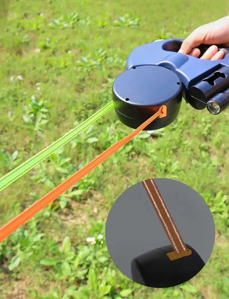 Auto Retractable Dog Leash with LED Flashlight